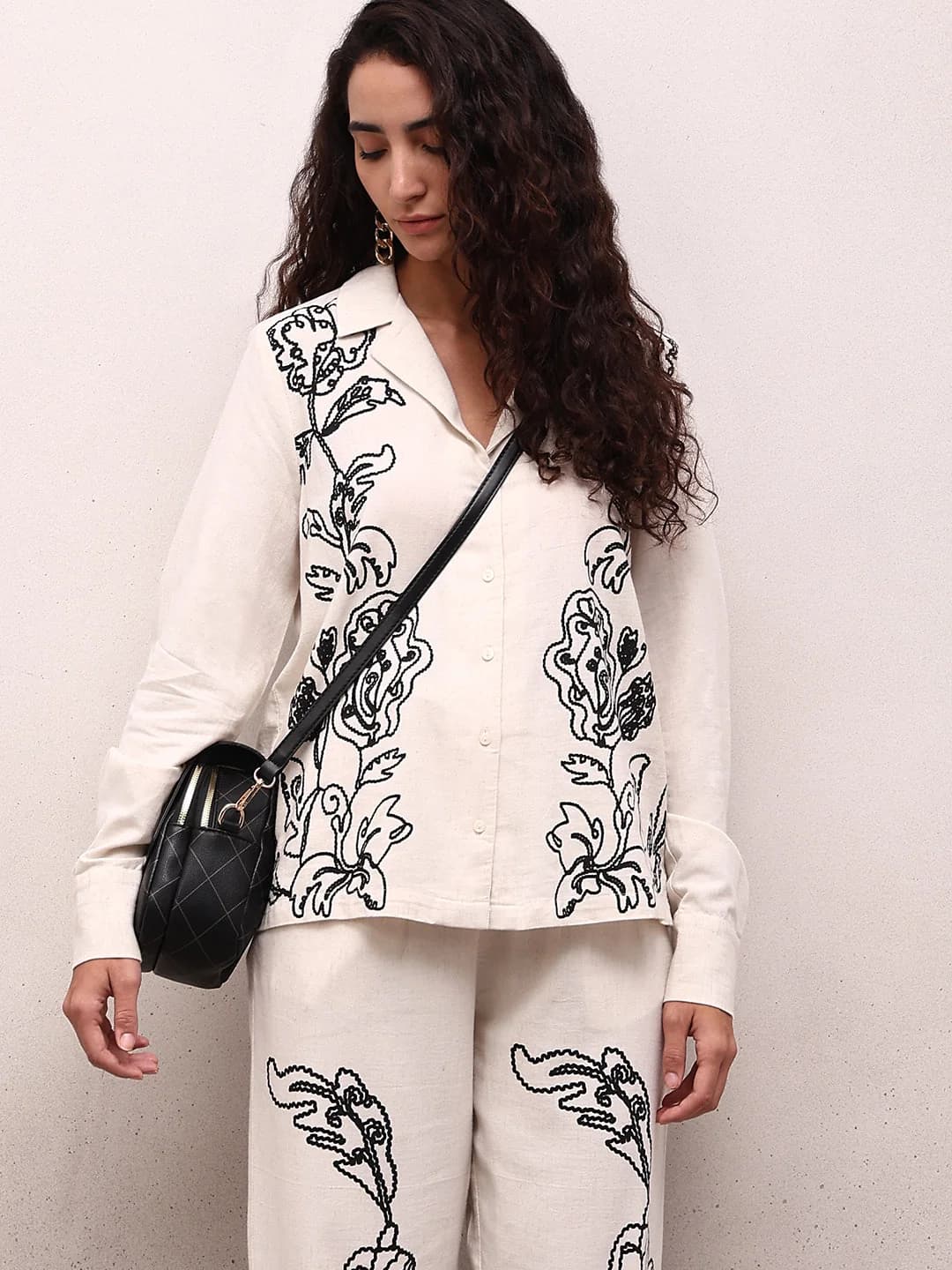 Women's White Casual Self-Design Regular Fit Shirt