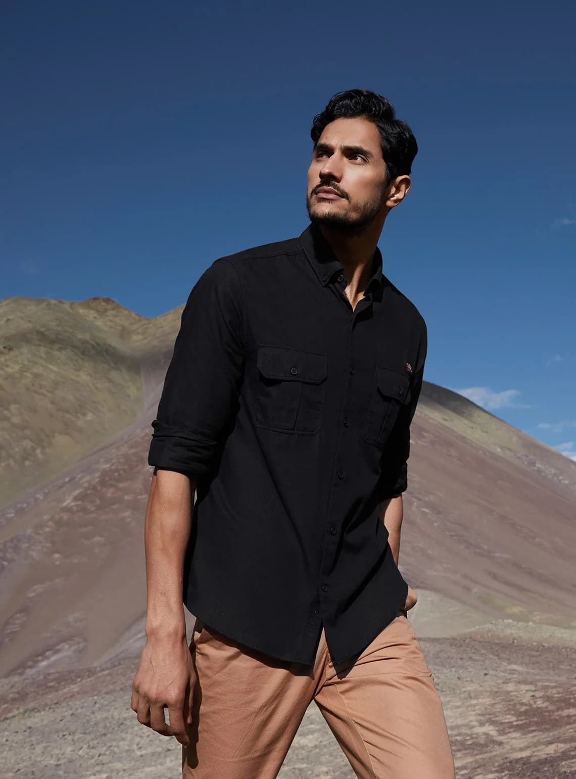 Men's Black Casual Solid Regular Fit Cotton Shirt
