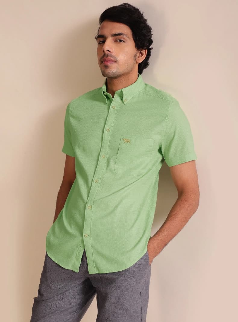 Men's Green Casual Solid Regular Fit Shirt