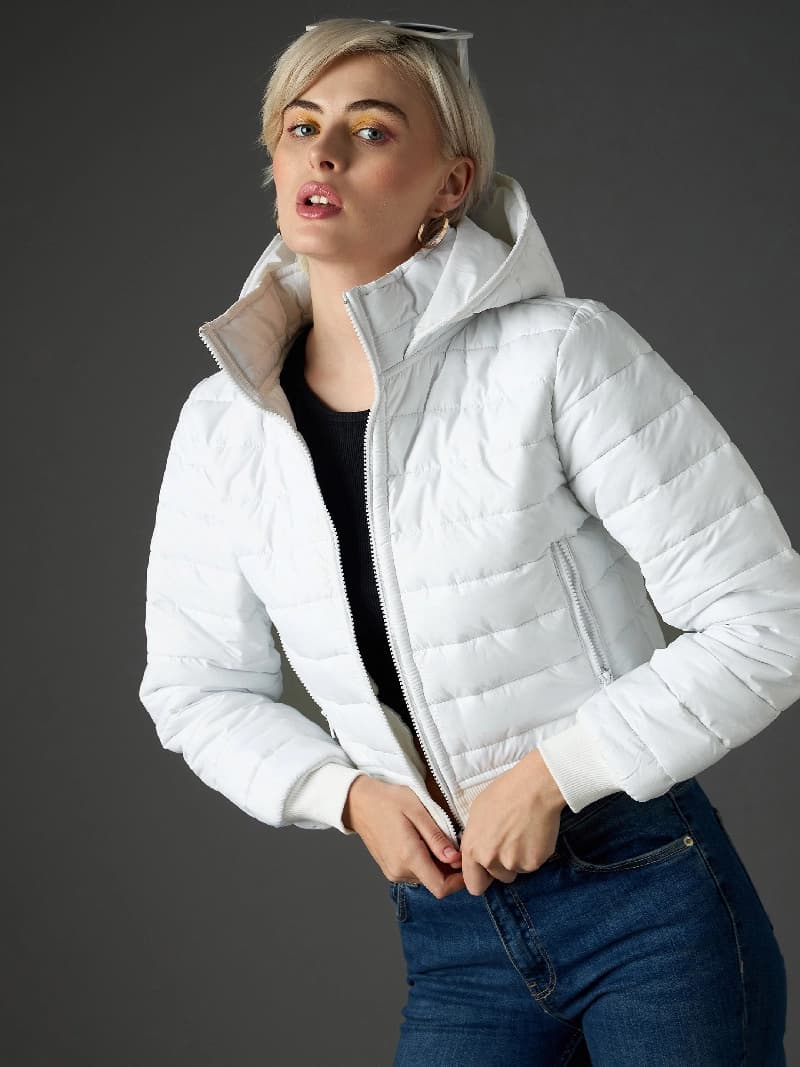 Women's White Casual Solid Regular Fit Jacket