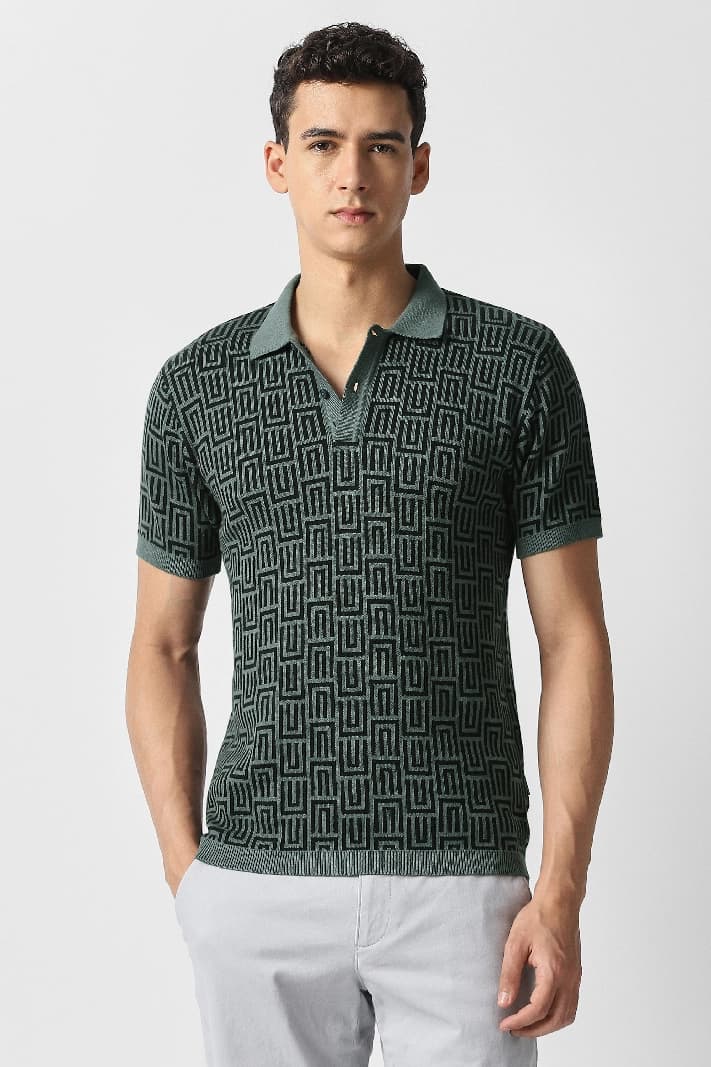 Men's Grey Casual Striped Regular Fit Tshirt