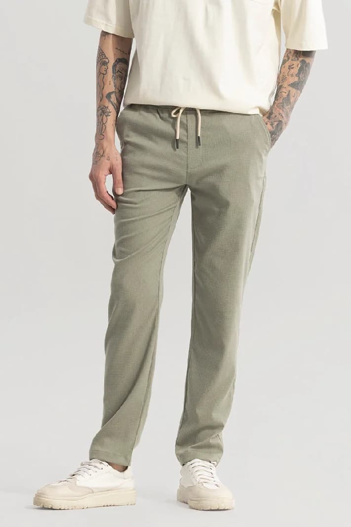 Men's Green Casual Solid Regular Fit Chinos