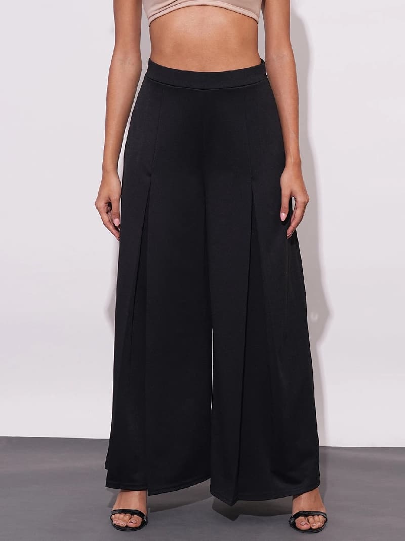 Women's Black Casual Solid Flared Fit Jegging