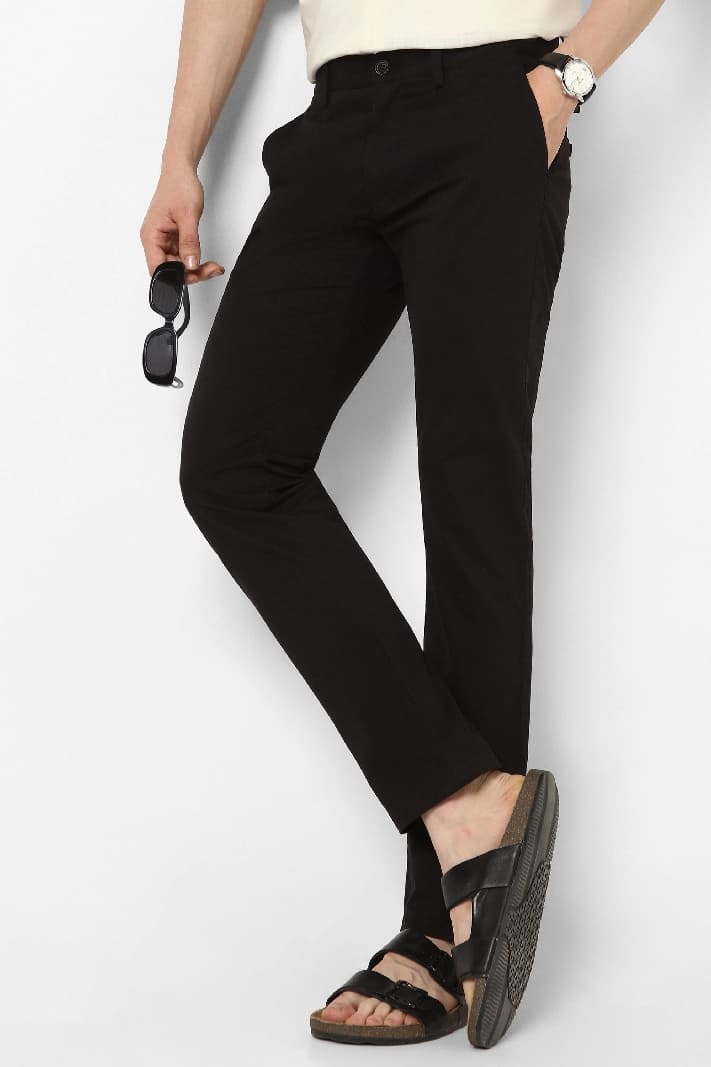 Men's Black Casual Solid Slim Fit Trouser