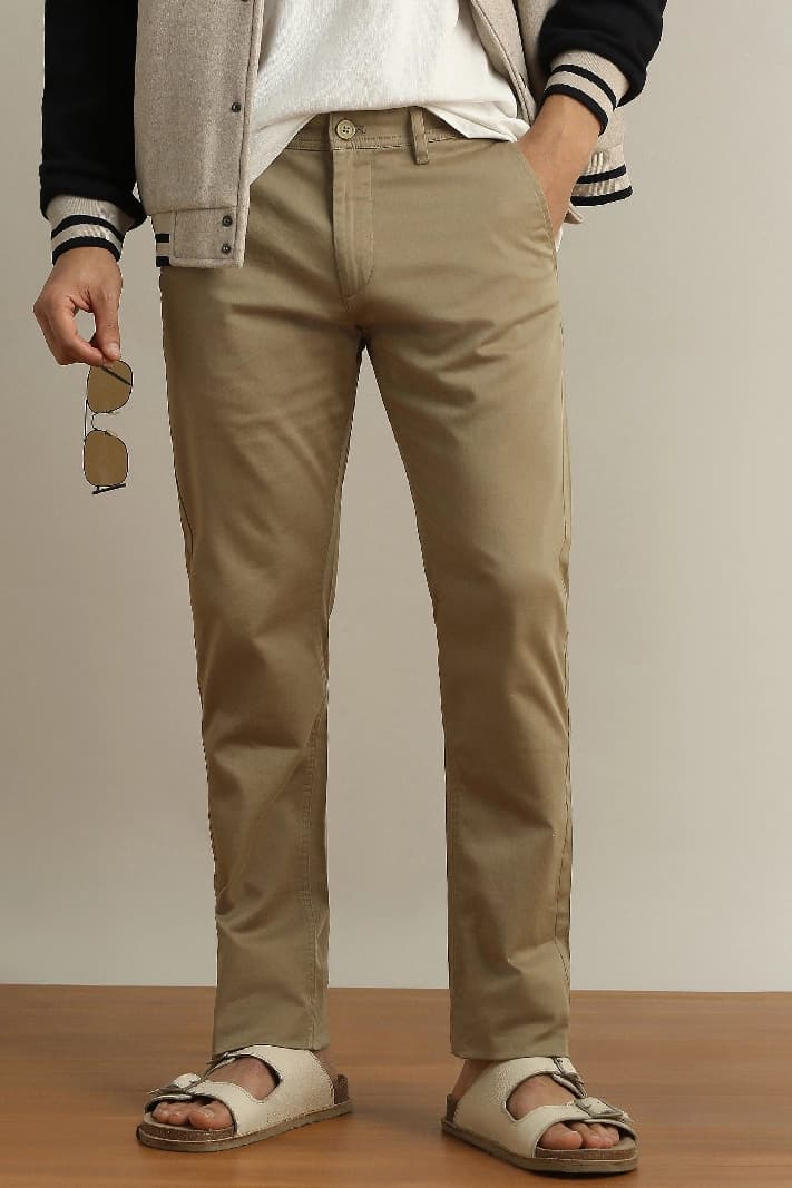 Men's Green Casual Solid Slim Fit Trouser