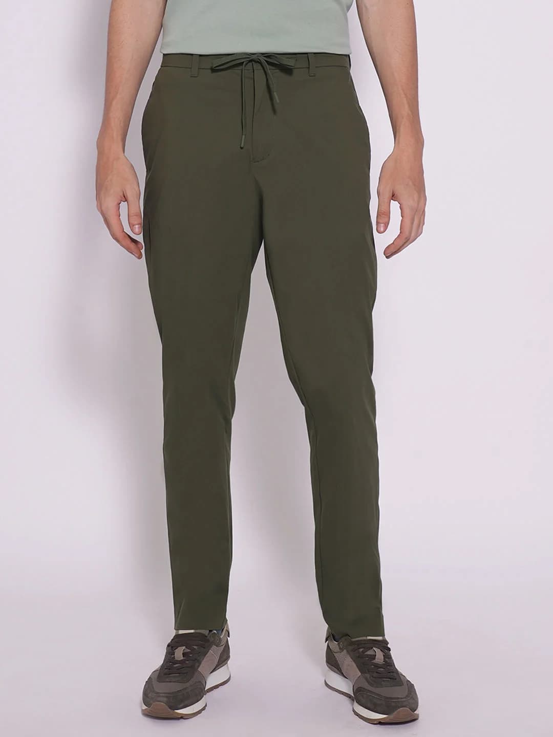 Men's Green Casual Solid Straight Fit Trouser
