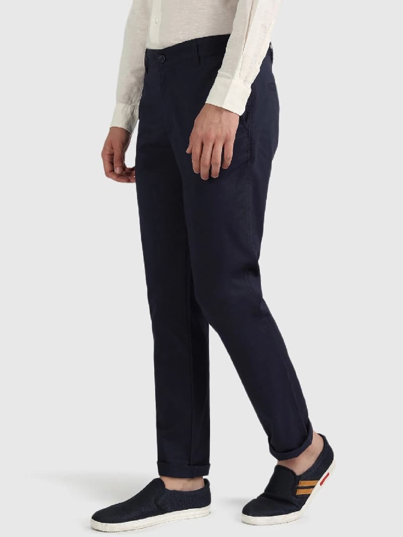 Men's Black Casual Solid Slim Fit Chinos