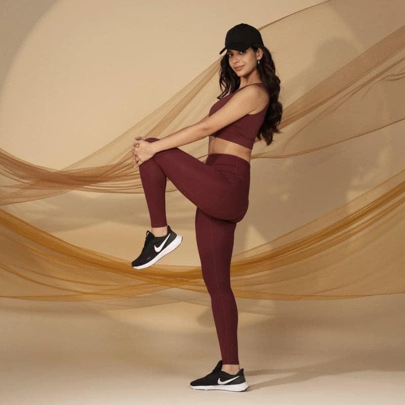 Women's Red Sports Solid Legging