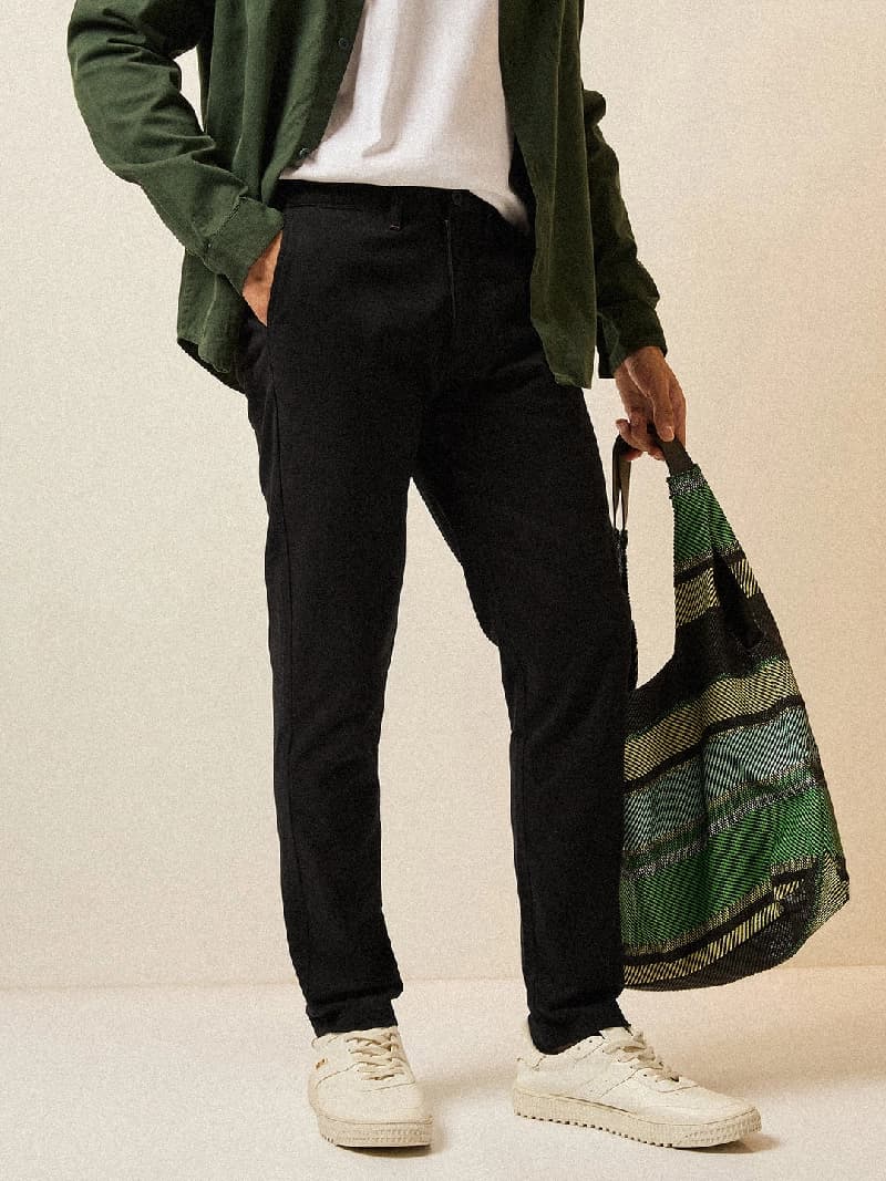 Men's Black Casual Solid Slim Fit Trouser