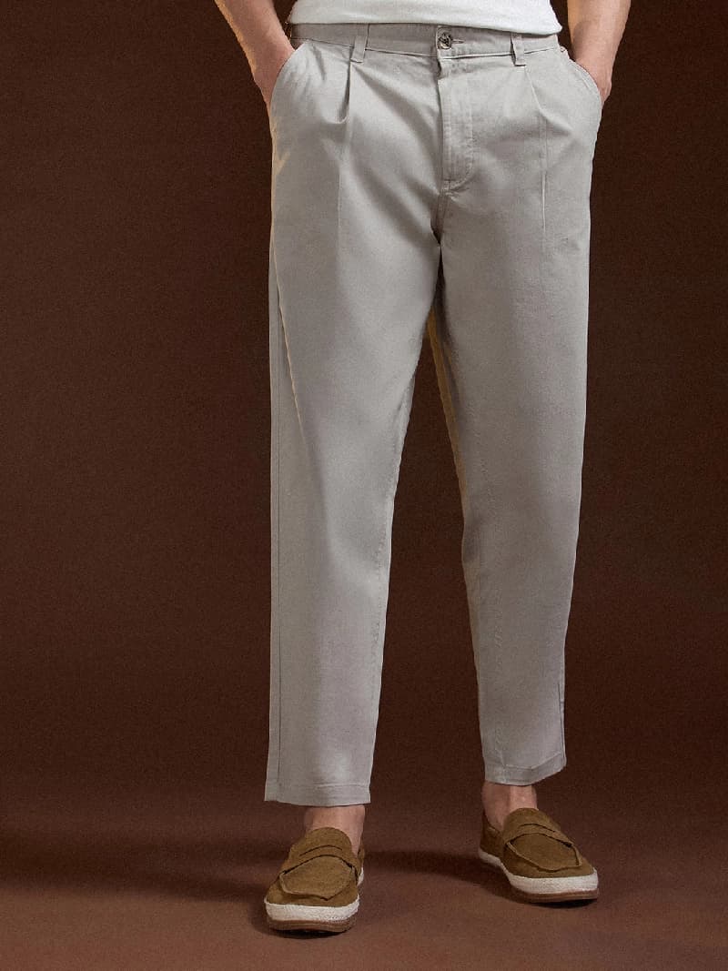 Men's Grey Casual Solid Straight Fit Chinos