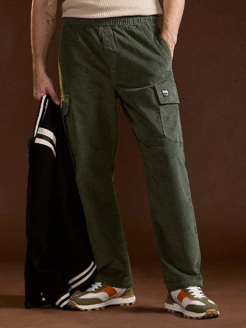 Men's Green Casual Solid Straight Fit Trouser