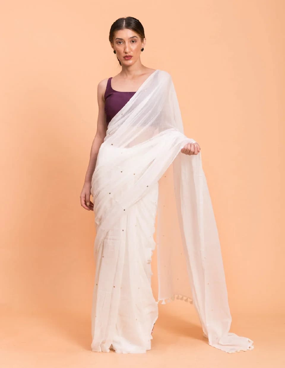 Women's White Casual Solid Regular Fit Saree