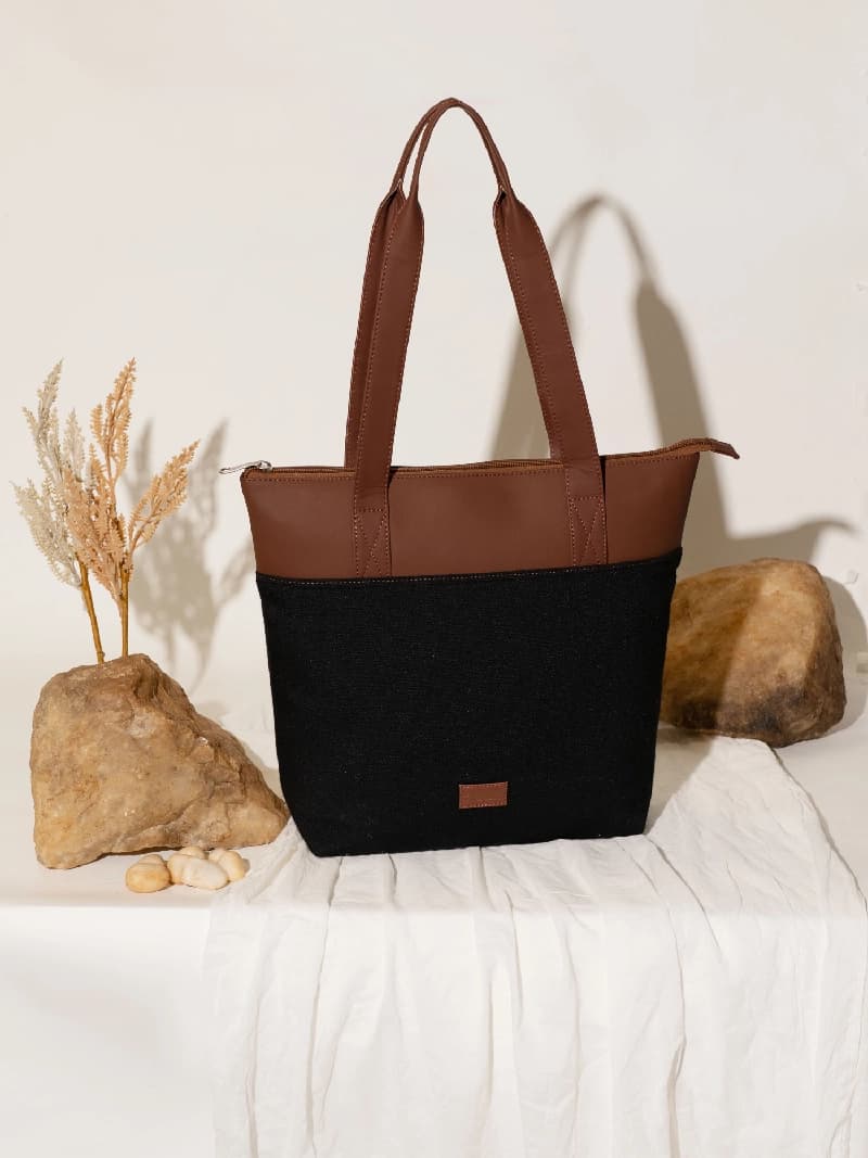 Women's Black Vegan Leather Finish Tote Bag - 15.5L