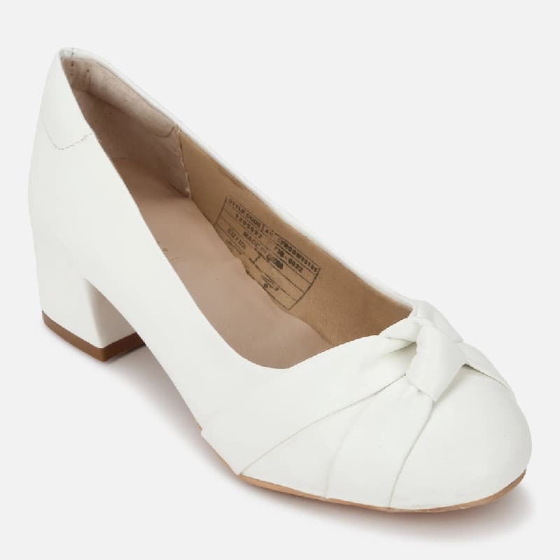 Women's White Formal Solid Slip-On Pump