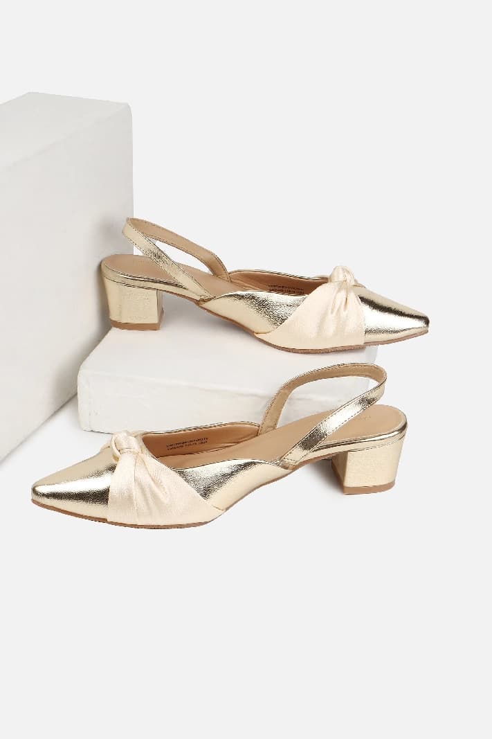 Women's Gold Casual Textured Pump