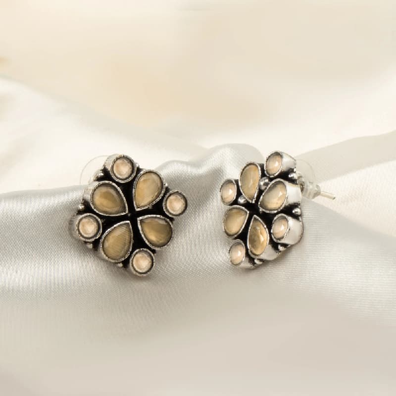 Women's Cornsilk Mrinali Stud Earrings