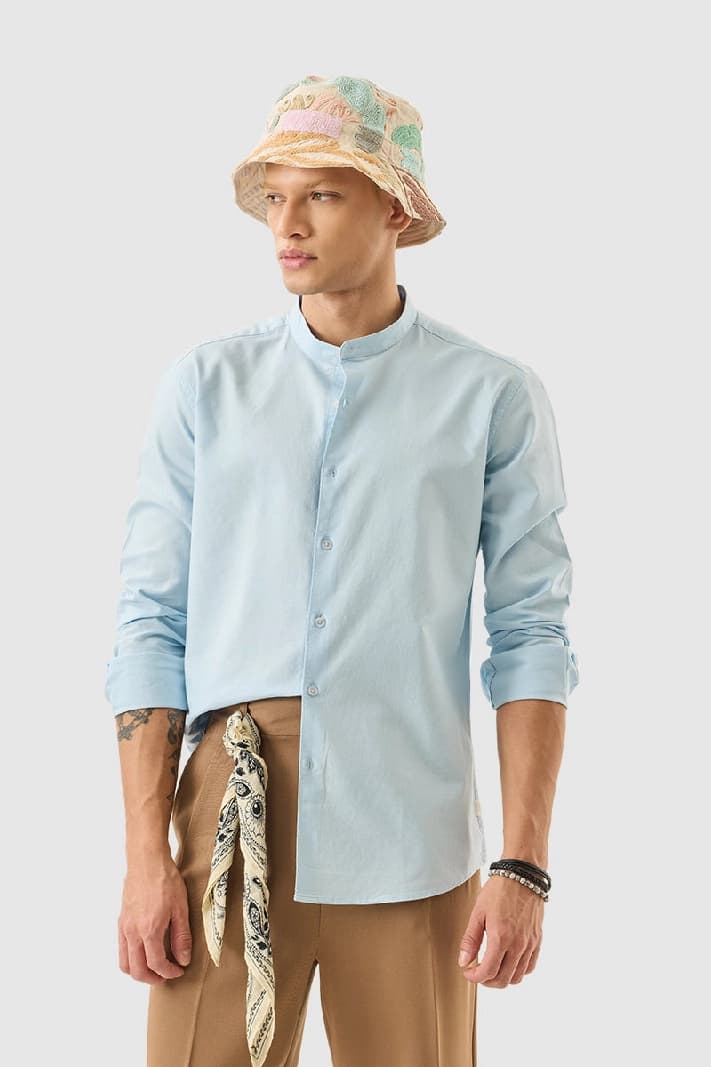 Men's Blue Casual Solid Slim Fit Shirt