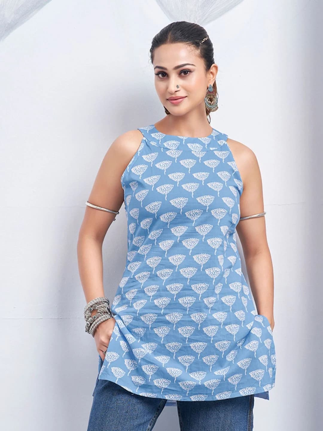 Women's Blue Casual Printed Regular Fit Kurti