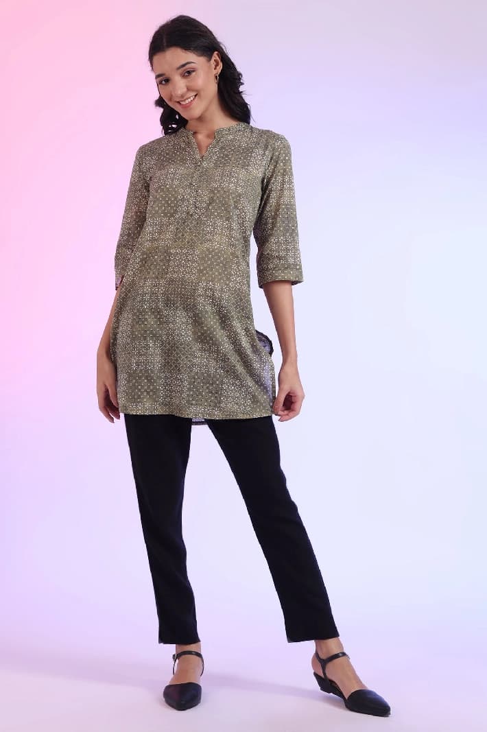 Women's Green Casual Printed Regular Fit Kurti