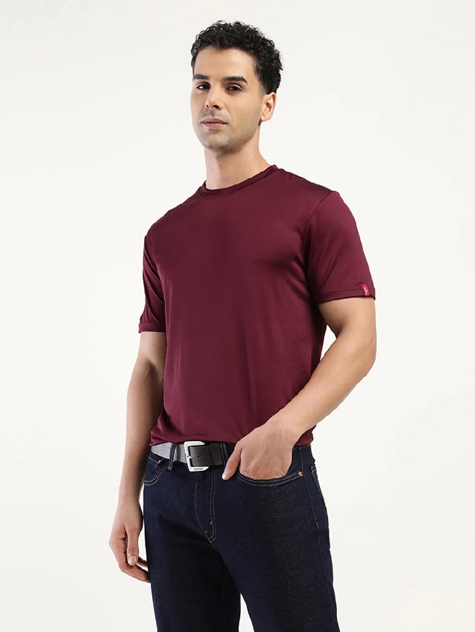 Men's Red Casual Solid Slim Fit Tshirt