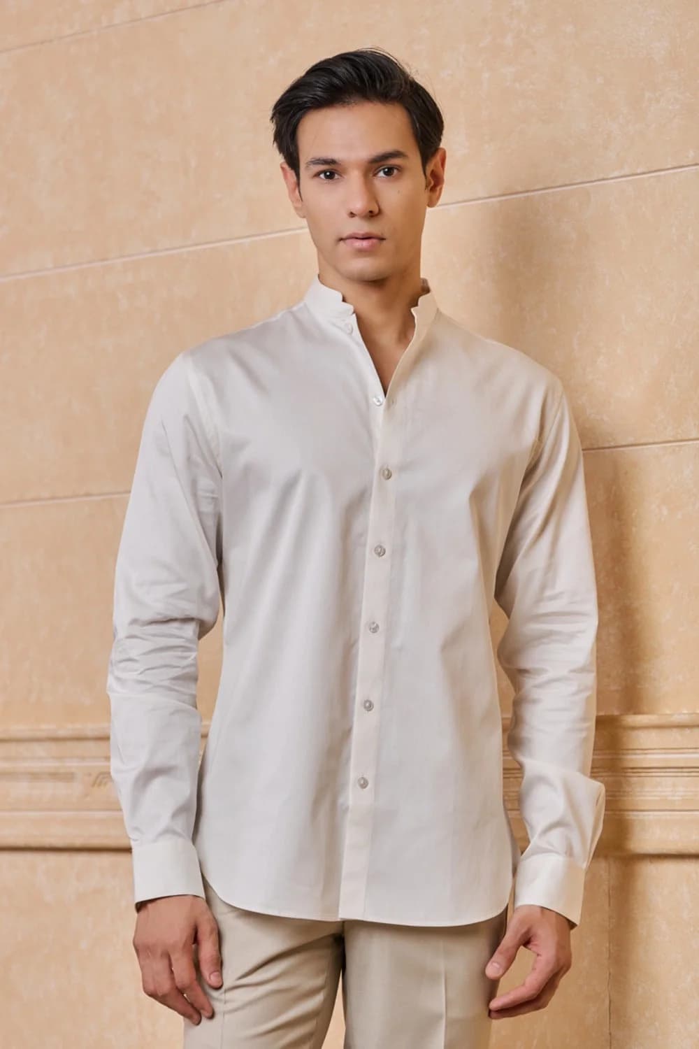 Men's White Casual Solid Regular Fit Cotton Shirt