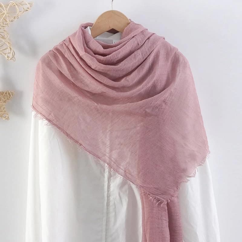 Women's Multicolor Casual Solid Scarve