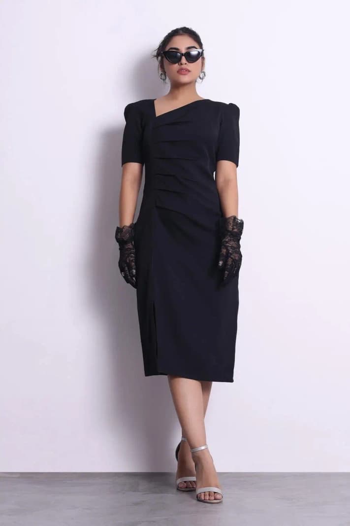 Women's Black Casual Solid Regular Fit Dress
