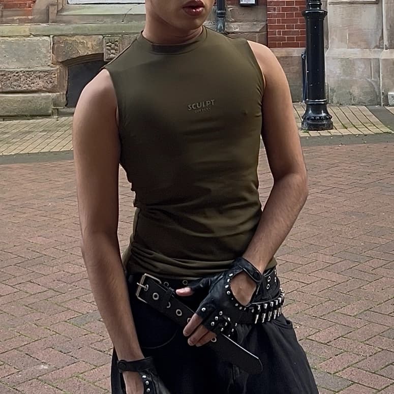 Men's Green Casual Solid Slim Fit Tank