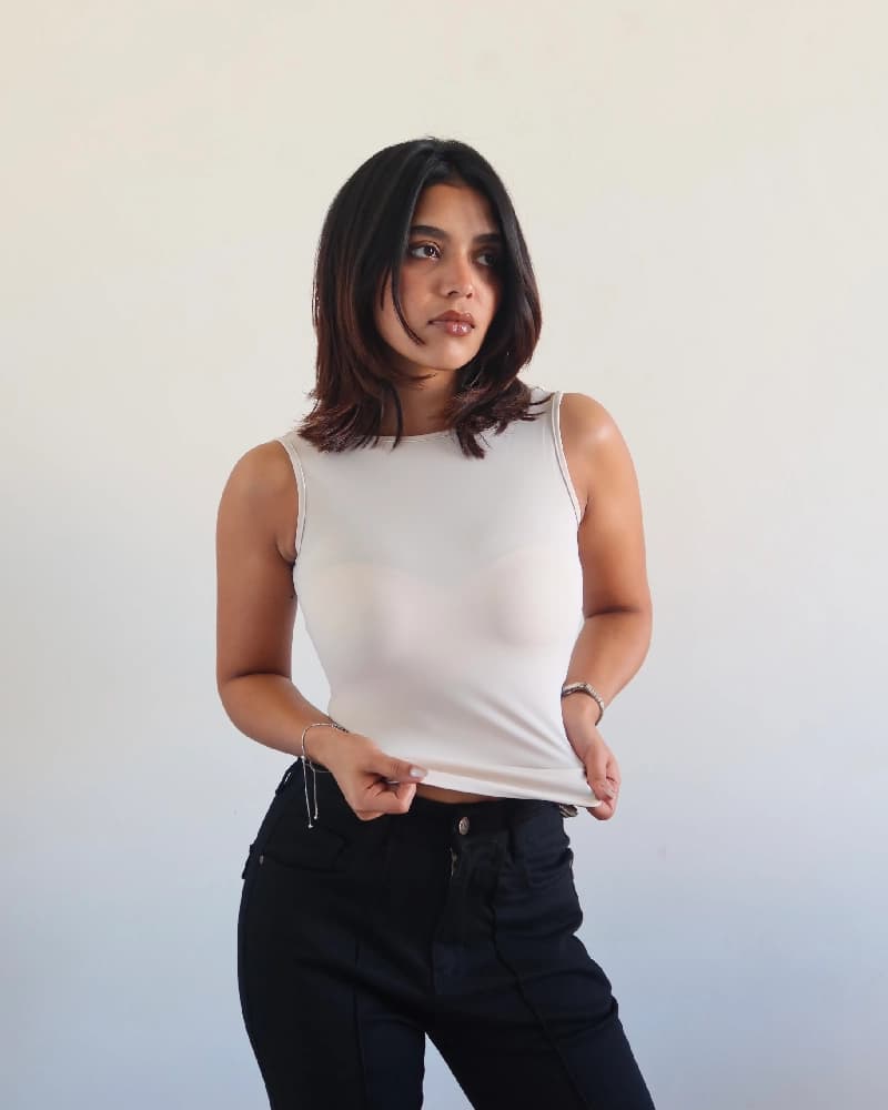 Women's White Casual Solid Regular Fit Top