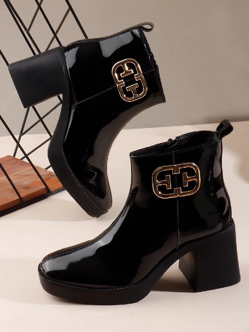 Women's Black Outdoor Synthetic Round Toe Block Heel Regular Boots