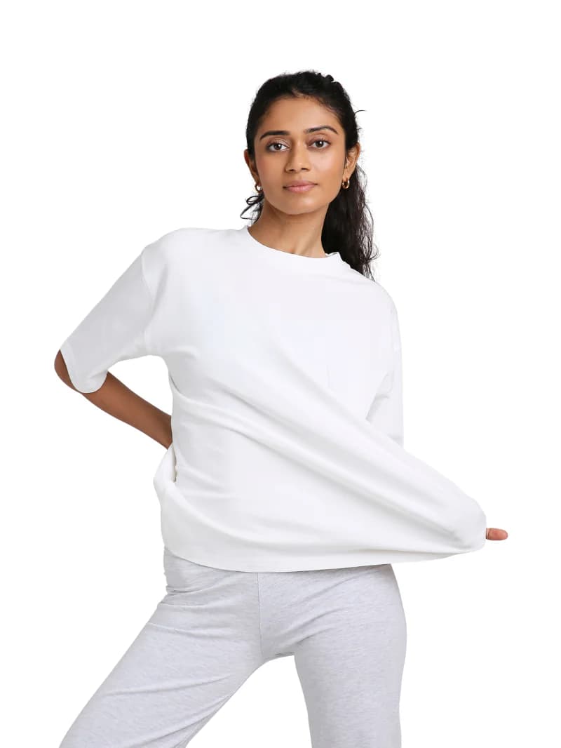 Women's White Casual Solid Oversized Fit Tshirt