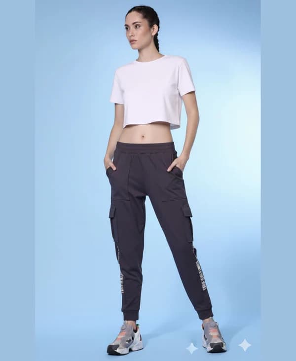Women's Grey Outdoor Solid Regular Fit Jogger