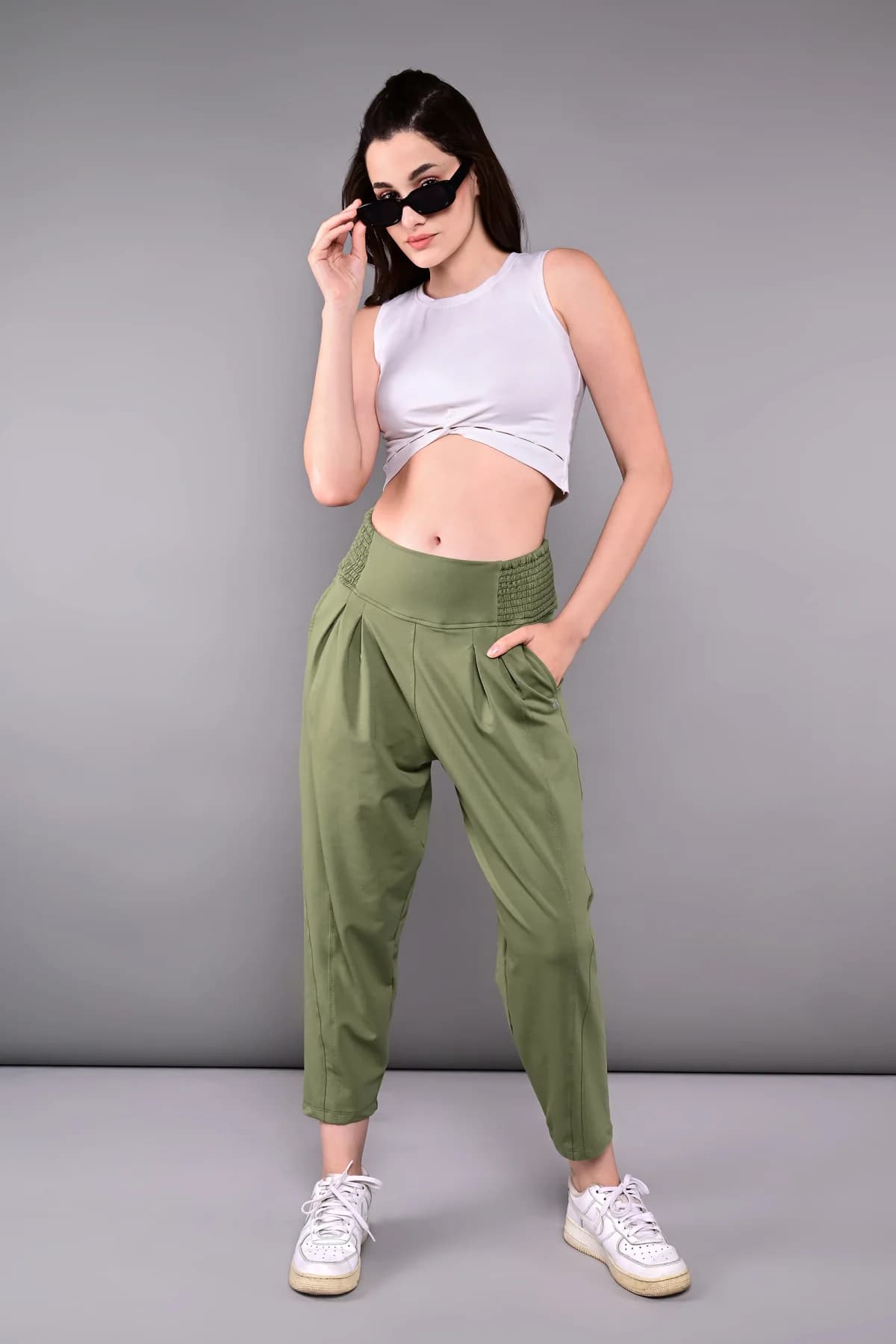 Women's Green Sports Solid Regular Fit Trouser