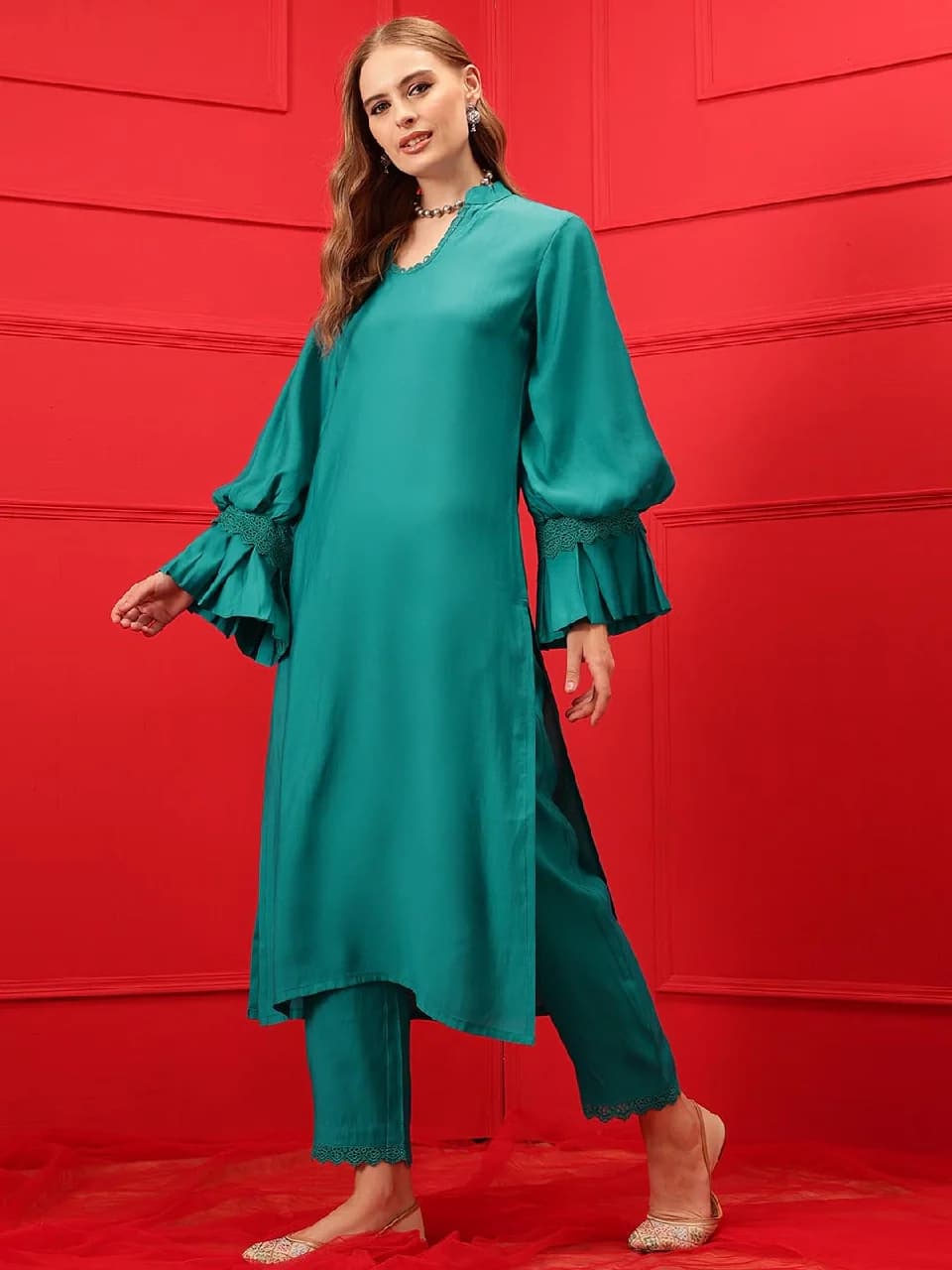 Women's Mandarin Collar Puff Sleeves Kurta with Trousers