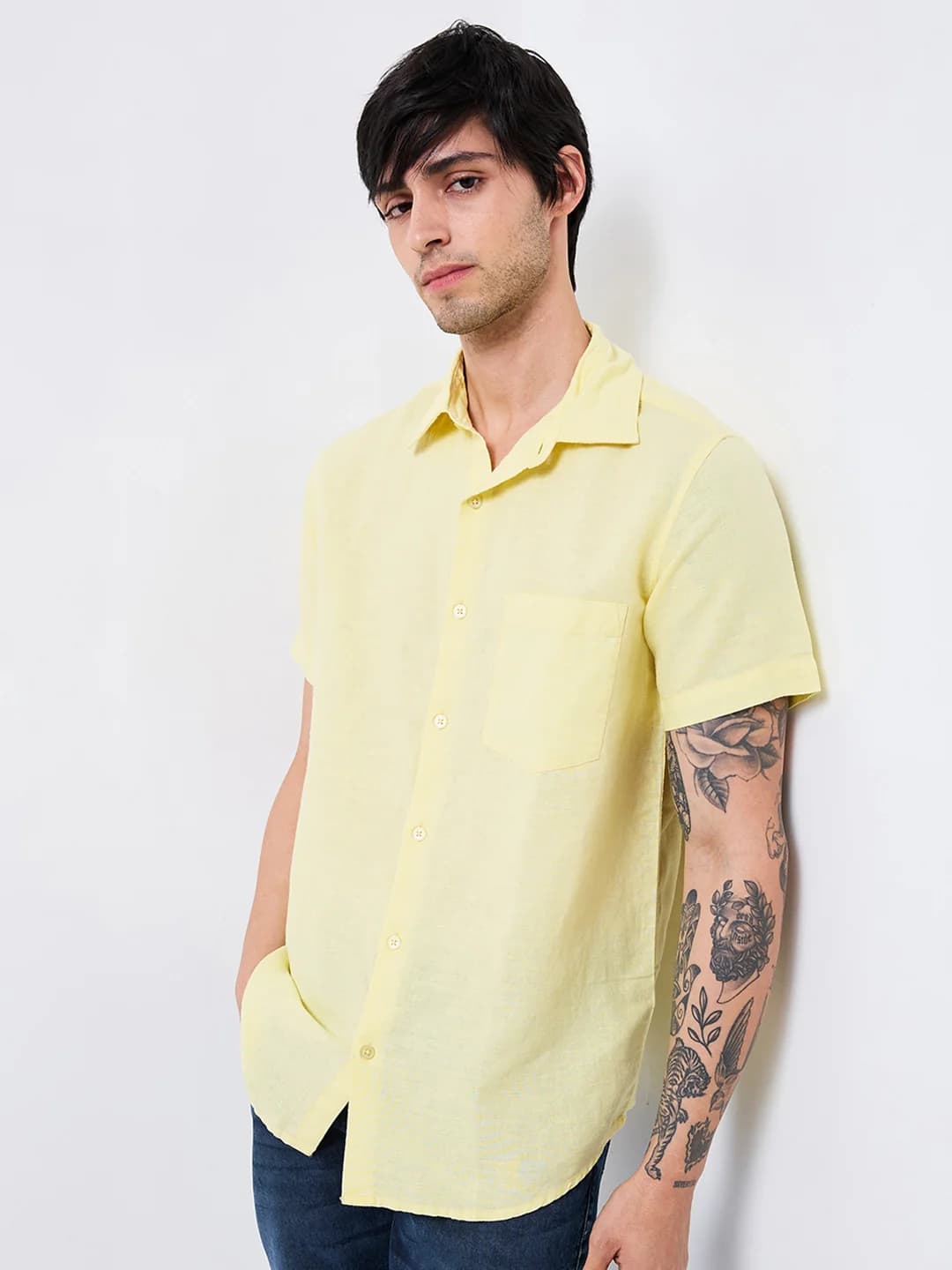 Men's Yellow Casual Solid Slim Fit Cotton Shirt