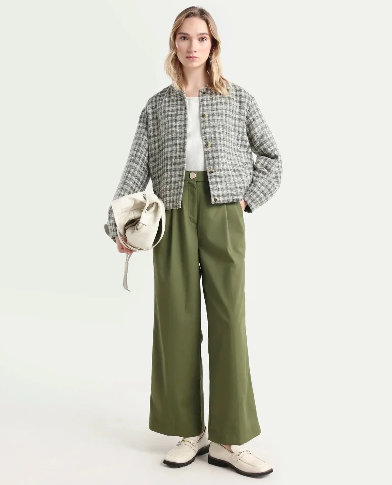 Women's Green Casual Solid Straight Fit Trouser
