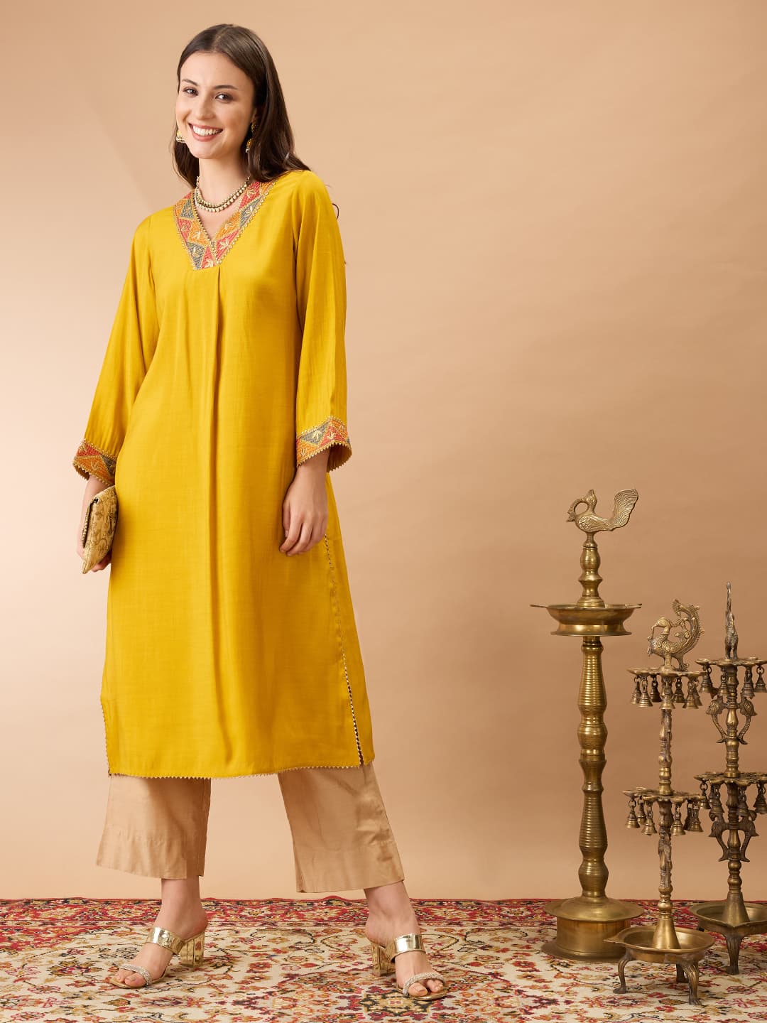 Women's Yellow Festive Solid Regular Fit Kurta