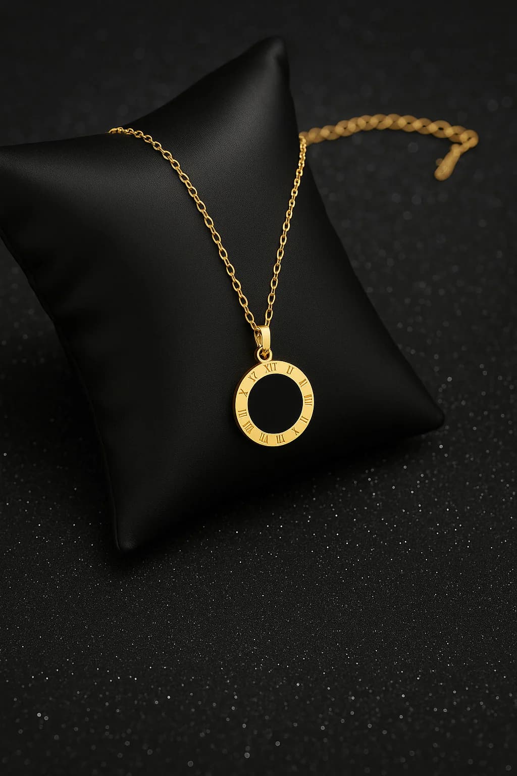 Women's Enamel Round Pendant Necklace