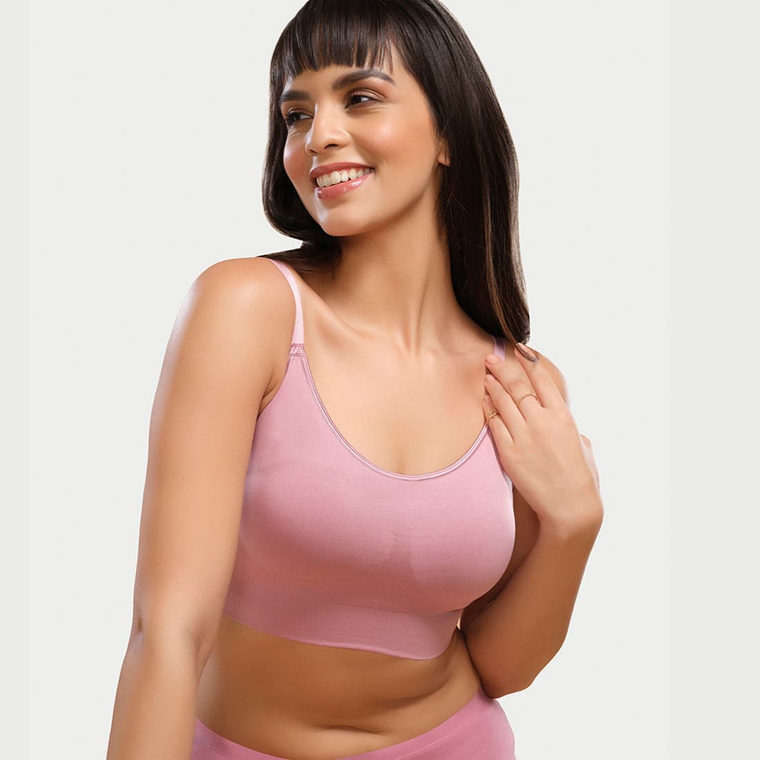 Women's Pink Padded Wirefree Ultimate Comfort Smoothening No Pinch Tshirt Bra