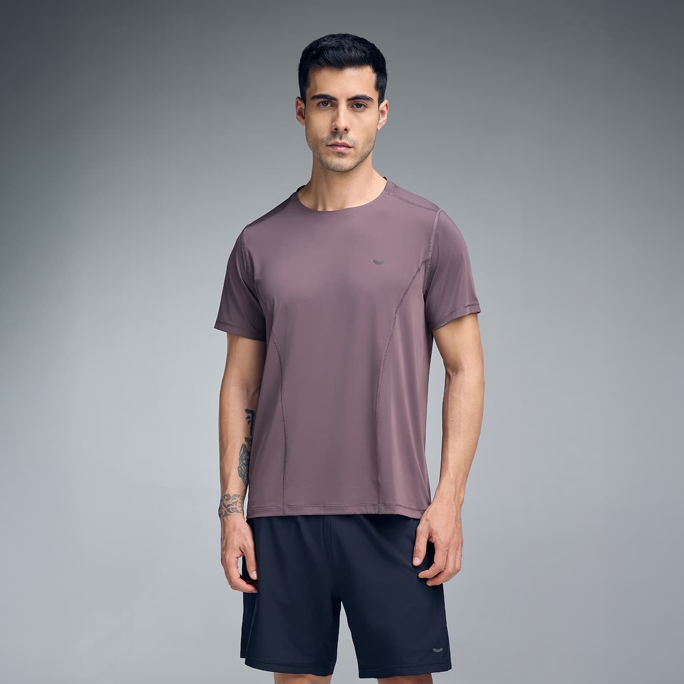 Men's Purple Sports Solid Pull On Round Neck Half Sleeves Tshirt
