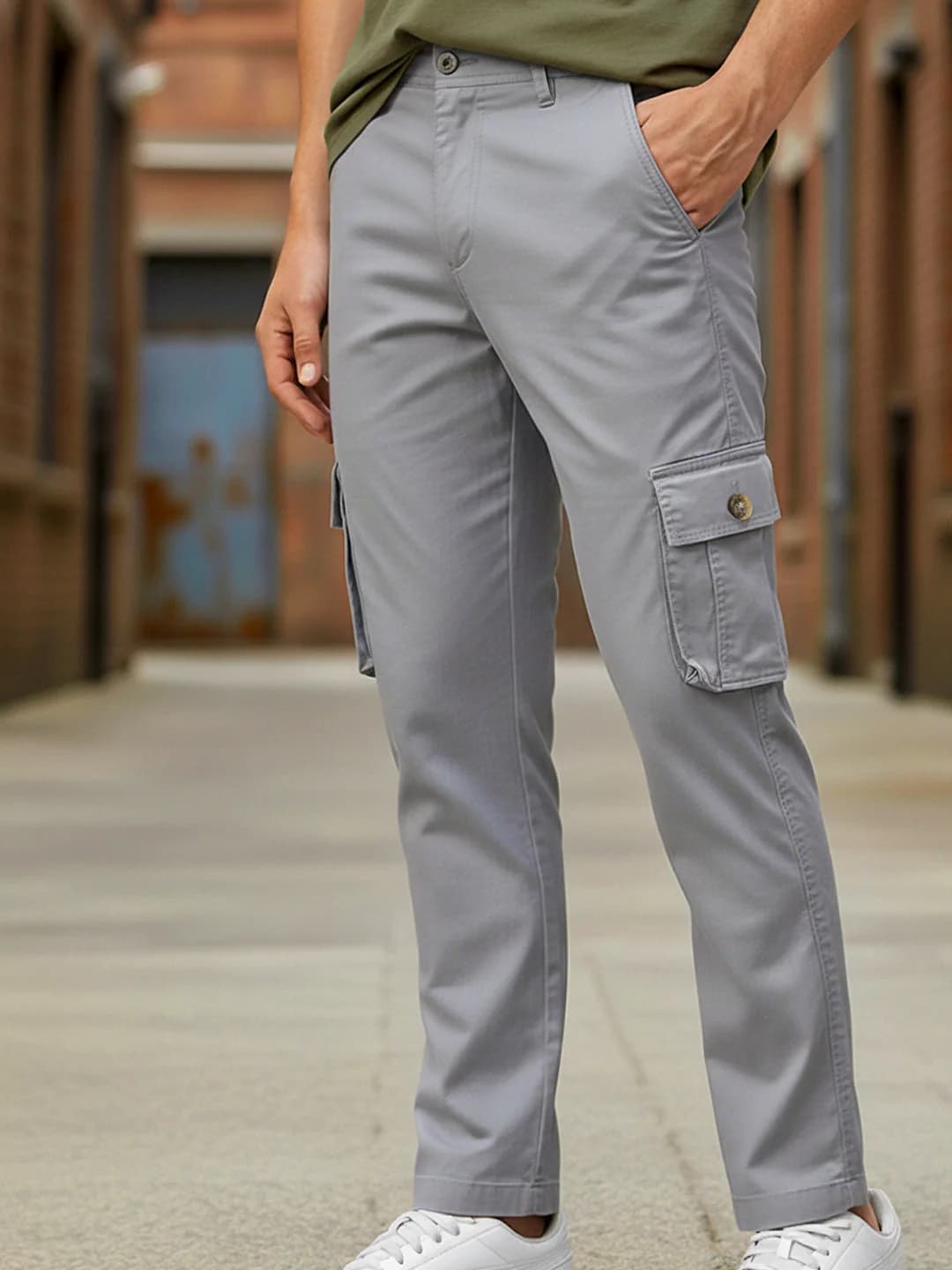 Men's Grey Casual Regular Fit Solid Mid Rise Cargo