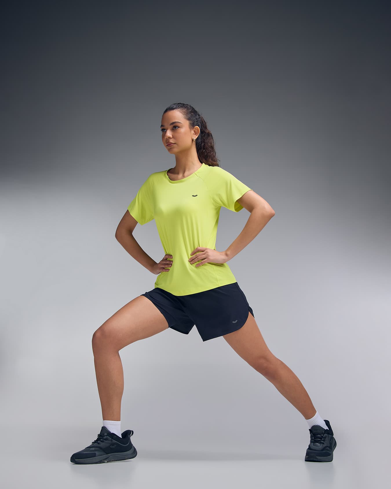 Women's Green Sport Regular Fit Solid Half Sleeves Tshirt