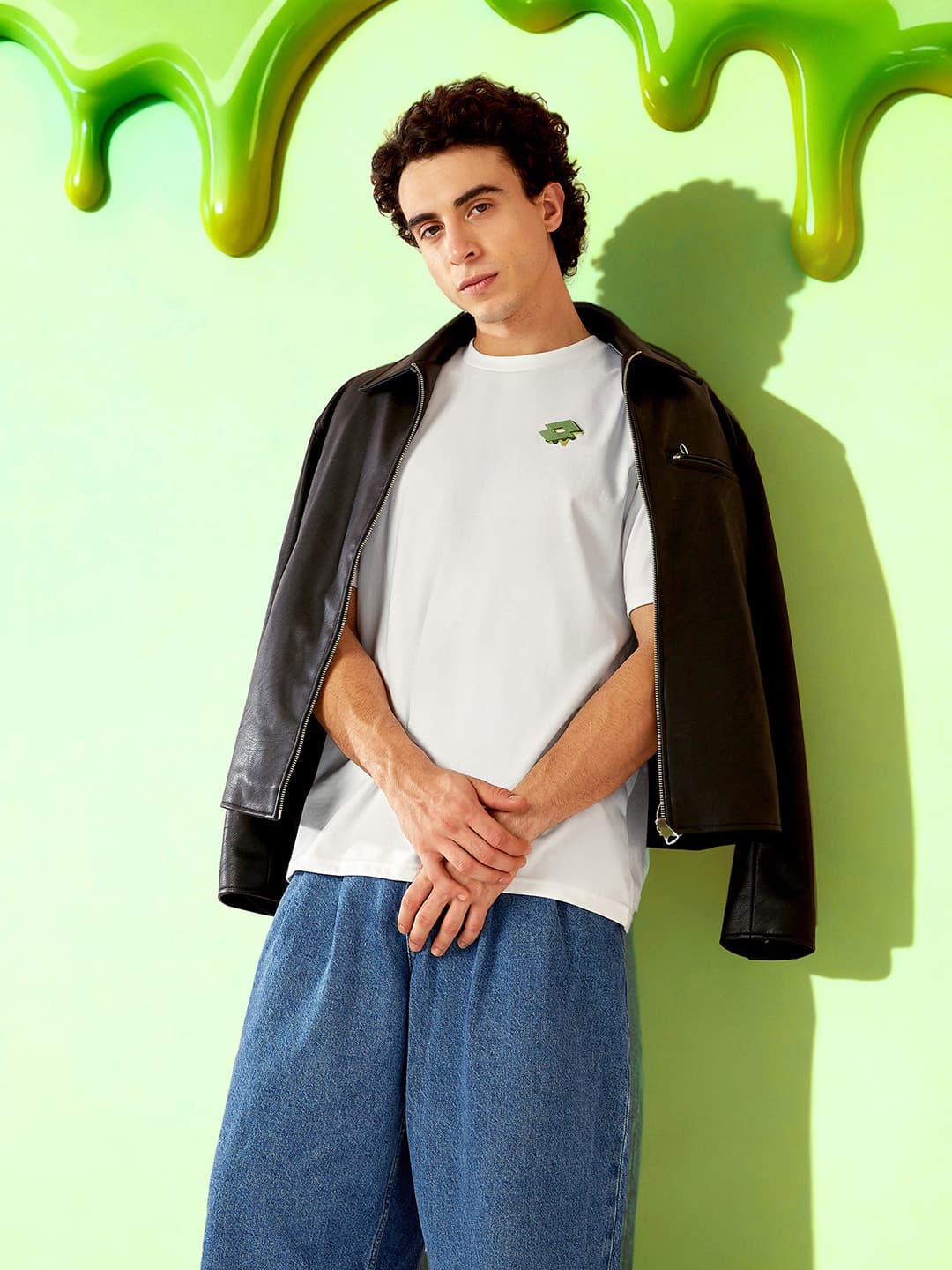 Men's White Casual Relaxed Half Sleeves Tshirt