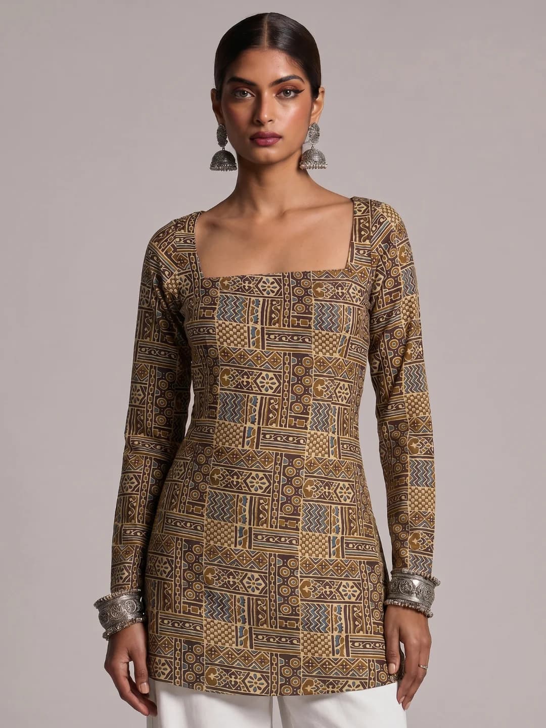 Women's Brown Casual Slim Fit Full Sleeves Kurti