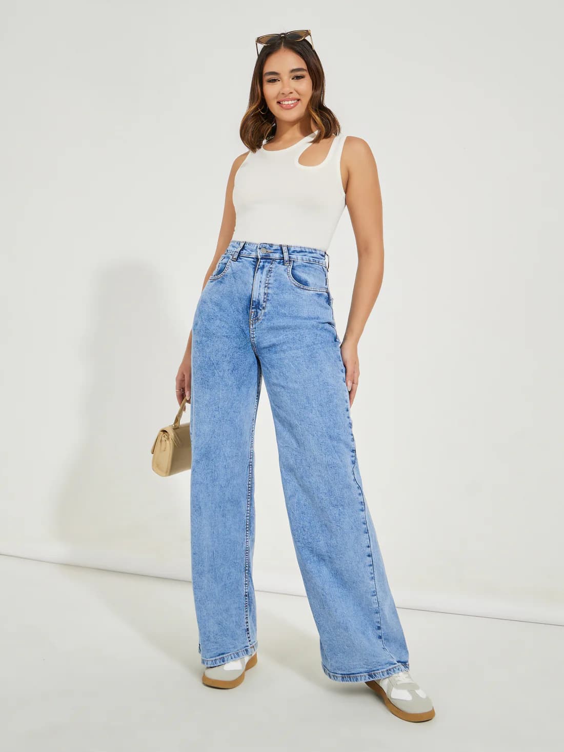 Women's Light Blue Casual Solid Light Weight Wide Leg Denim Jeans