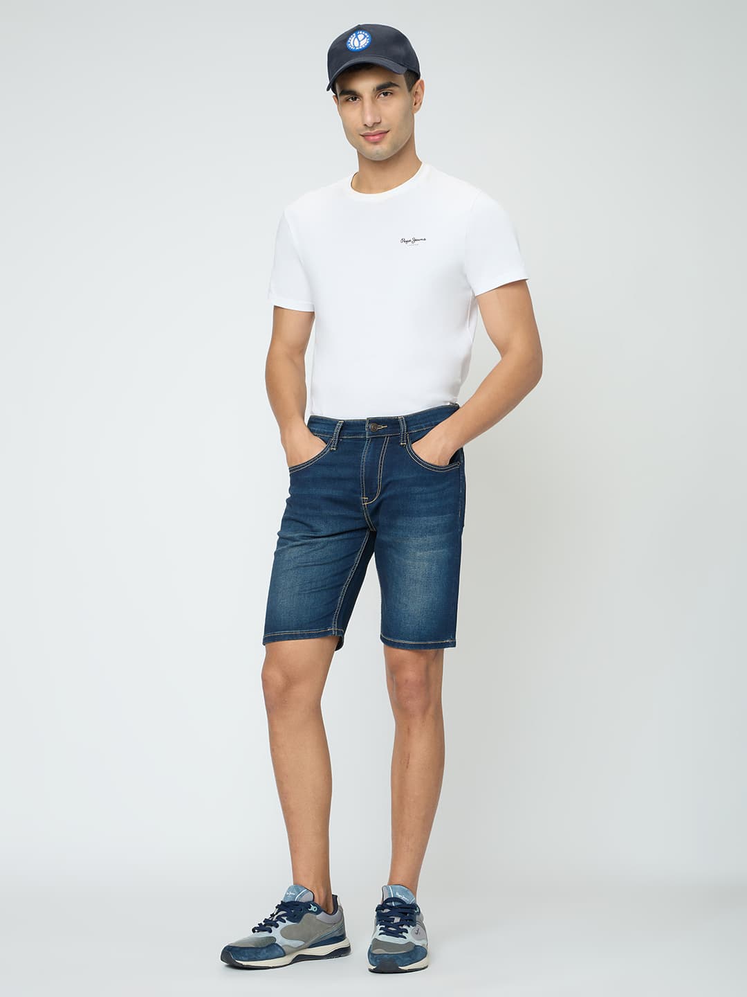 Men's Blue Casual Solid Mid Rise Short