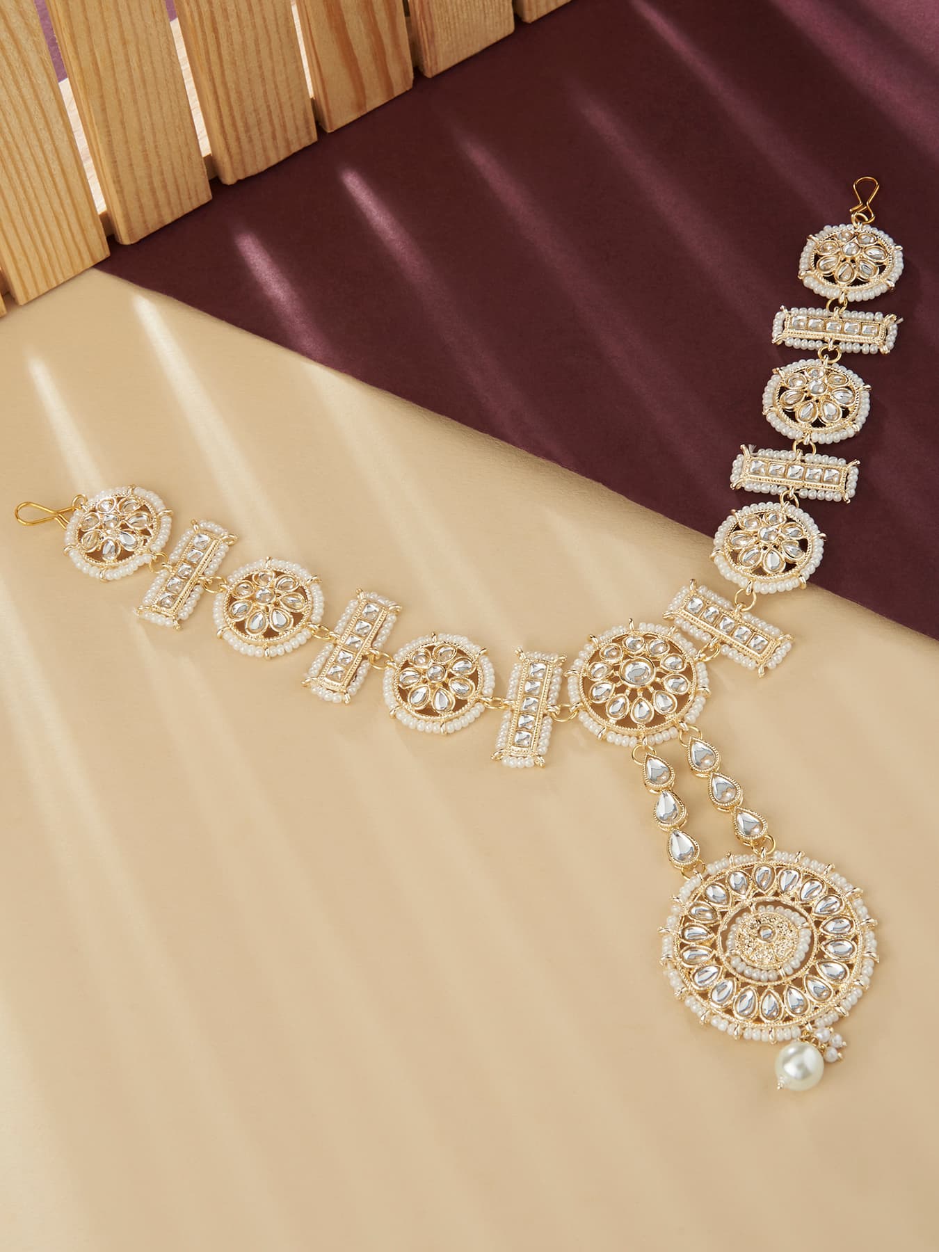 Women's Gold Tone Bridal Kundan Push Back Mathapatti Style Maangtikka