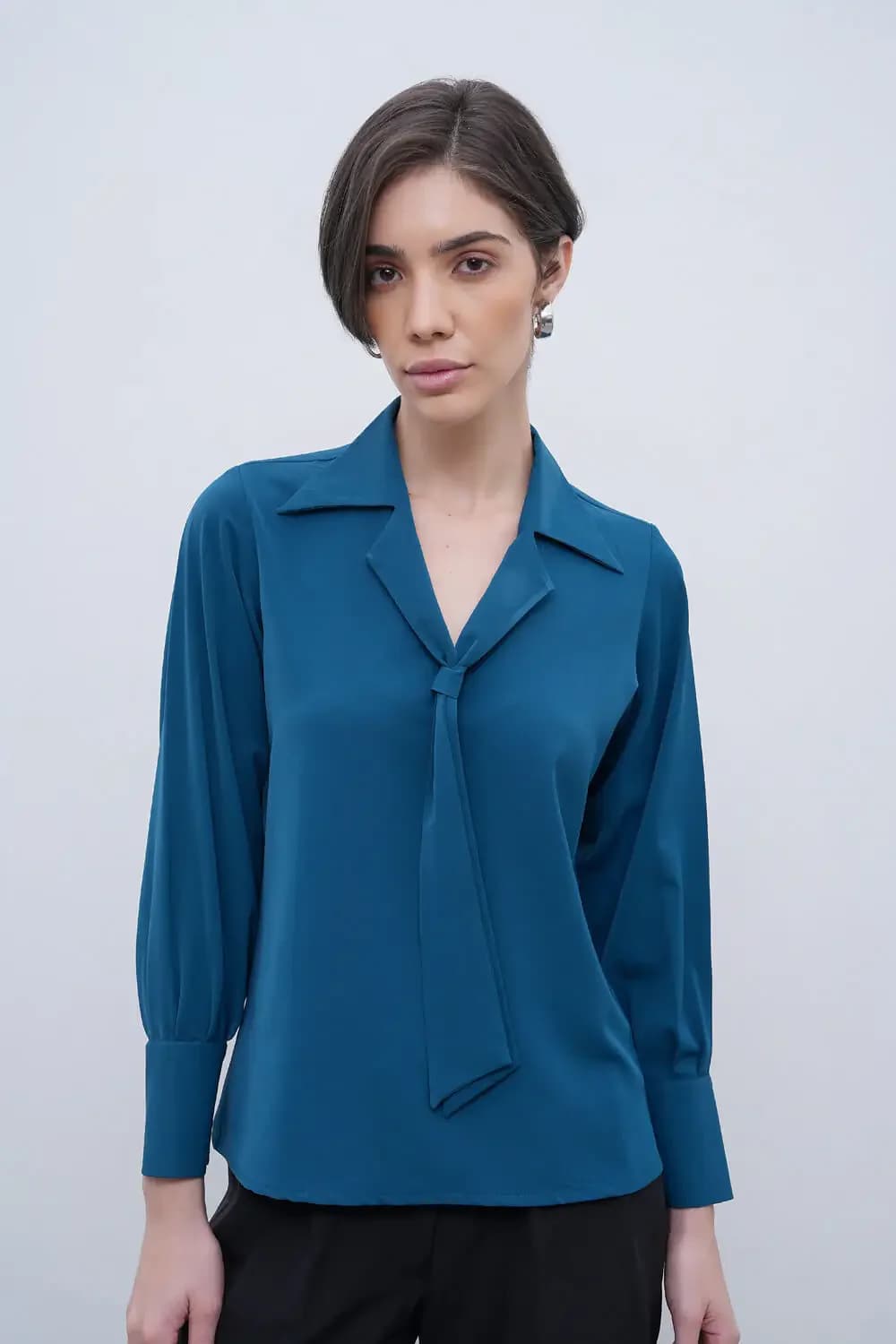 Women's Green Formal Peasant Full Sleeves Crepe Tops