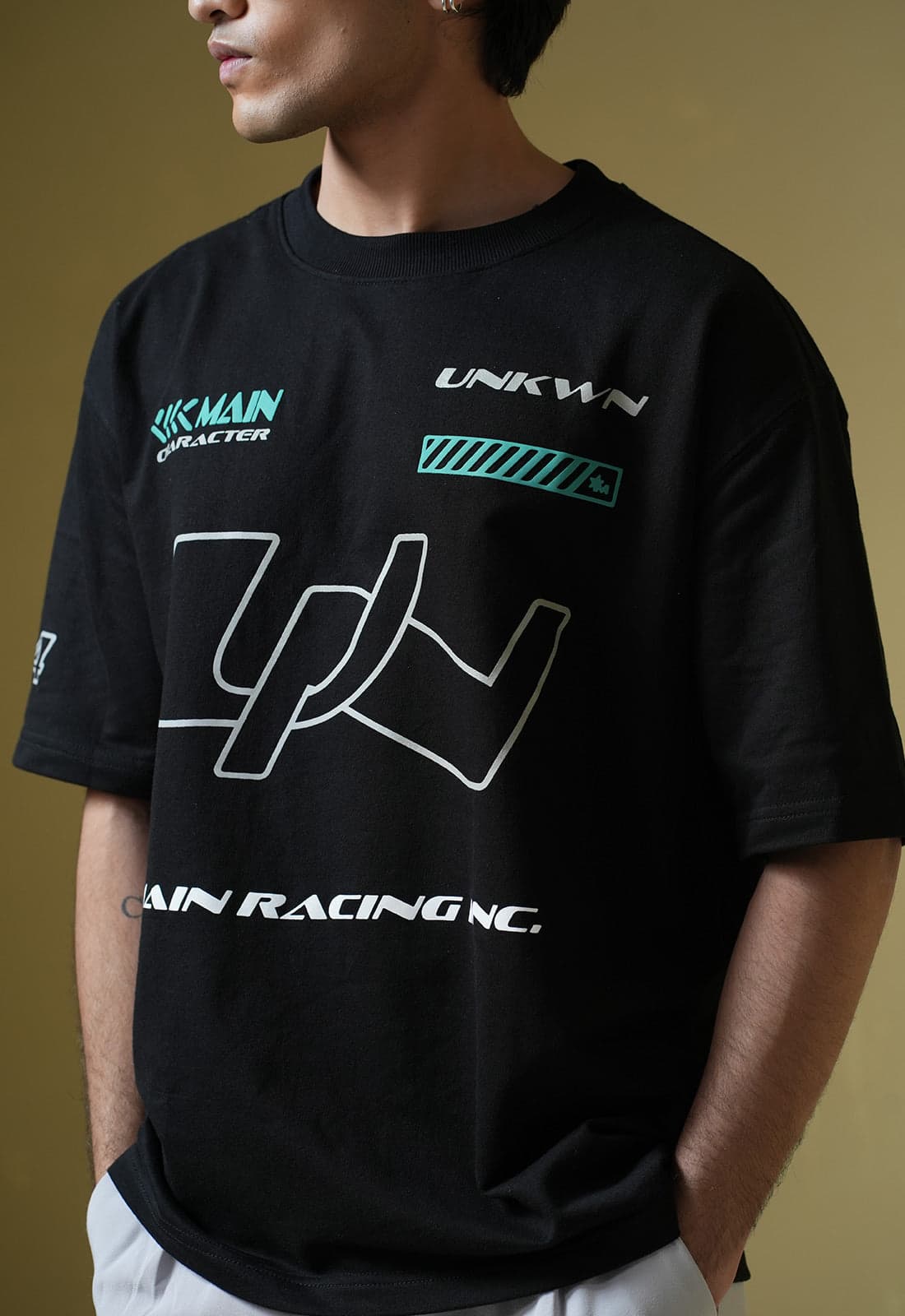 Men's Black Casual Oversized Fit Half Sleeves Tshirt