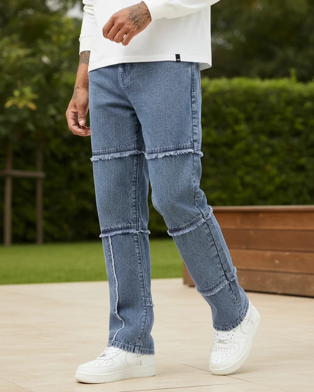Men's Blue Washed Straight Fit Mid Rise Panelled Jeans